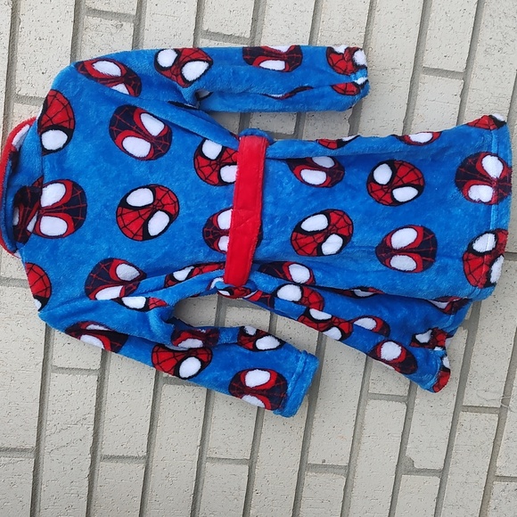 Spiderman Robe - Picture 6 of 9